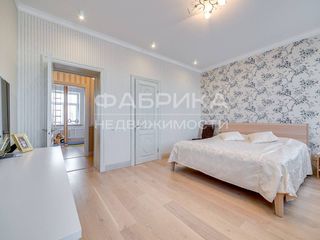 Apart with terrace 140m2 in the heart of the city