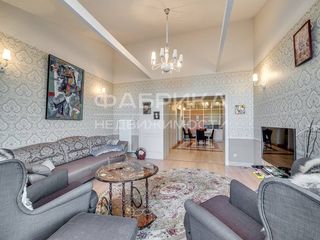 Apart with terrace 140m2 in the heart of the city