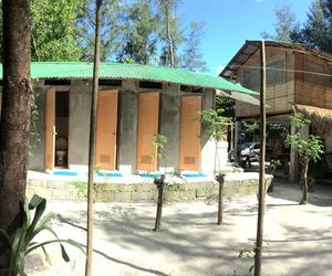 Hippie Hollow Hostel SUBIC Philippines