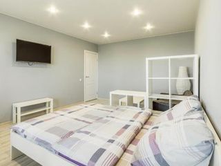 Аpartment on Stachek / 2 pillows