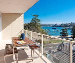 Harbour Magic - Footsteps to the beach and ferry Manly Australia