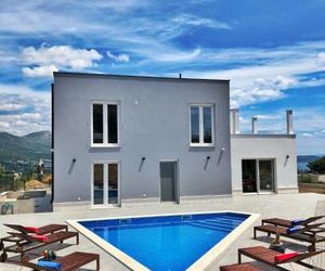 Villa Mila Kastela Kastel Novi Croatia