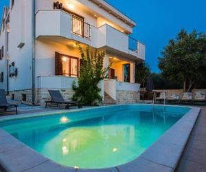 Family friendly house with a swimming pool Sveti Filip i Jakov (Biograd) - 15775 Sveti Filip i Jakov Croatia