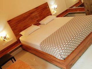 Hotel pic Hotel Saptarang Residency