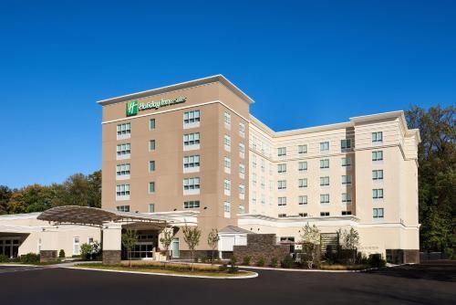 Photo of Holiday Inn & Suites Philadelphia W - Drexel Hill, an IHG Hotel