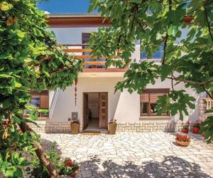 Three-Bedroom Holiday Home in Jadranovo Diminici Croatia