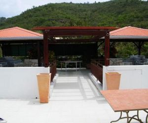 Villa de charme avec piscine Anses dArlet Martinique