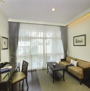 NearBy Hotel