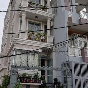 NearBy Hotel