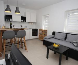 Apartmani Tri bunje Tribunj Croatia