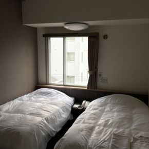NearBy Hotel