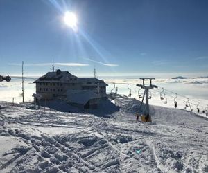 Apartmaji AURORA Ski KRVAVEC Cerklje na Gorenjskem Slovenia