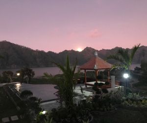 #2 Villa Jempana Kintamani-Front Lake Double Room Tulamben Indonesia