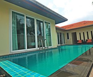 Wispering PLams Villa in Pattaya Ban Bua Yai Thailand