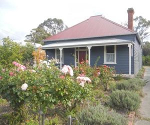 Yarram Cottage: Art and Accommodation Port Albert Australia