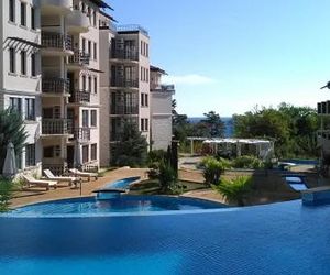 Beautiful 1st-Line Seaview Serviced Appartement in 4* The Cliff Obzor Bulgaria