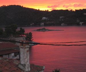 Plakes Suites Skiathos Town Greece