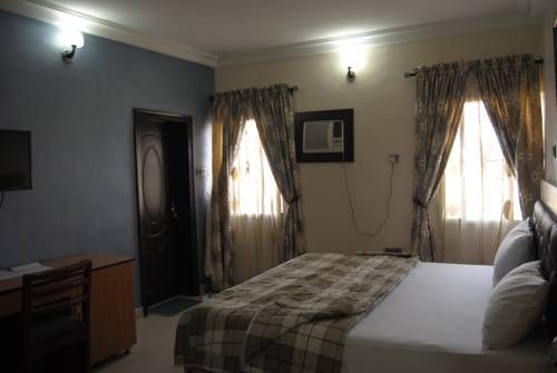 Hotel Photo 9