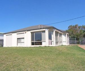 Water View House @ Orient Point Greenwell Point Australia