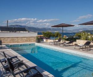 Luxury Poolside Villa Slatine Croatia