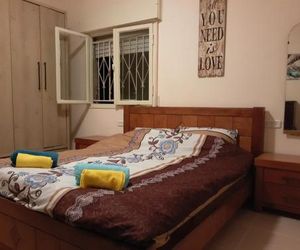 3 Stairs Only to Cozy Flat on Hillel st Haifa Israel