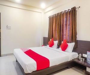 OYO 13583 Hotel Paradise Inn Dabhade India