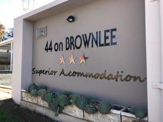 Hotel pic 44 on Brownlee