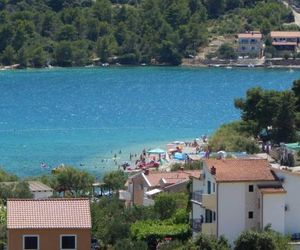 Apartmani Luka Grebastica Croatia