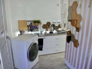 Central Art Studio H1