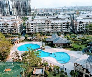 Near BGC Newly Renovated 2 Bedroom Unit Makati City Philippines