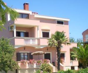 Apartments by the sea Zaton (Zadar) - 15917 Nin Croatia