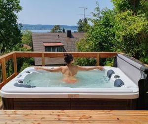 Ferienhaus „Wellnessoase“ mit Außenwhirlpool und herrlichem See-und Alpenblick Ueberlingen Germany