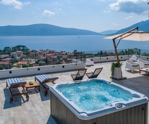 Line Apartment Lux Penthouse Tivat Montenegro