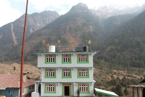 Rufina Lachung Mandala