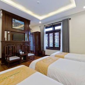 NearBy Hotel