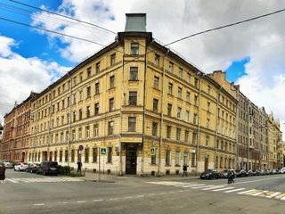 Апартаменты в Центральный район — 90 кв. м., спальни: 2, собственных ванных: 1