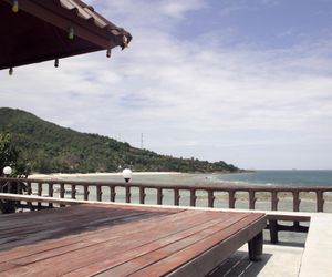 AC bungalow 200 m from beach Haad Yao Thailand