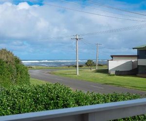 Rocky Point - pet friendly accommodation for multiple families Port Fairy Australia