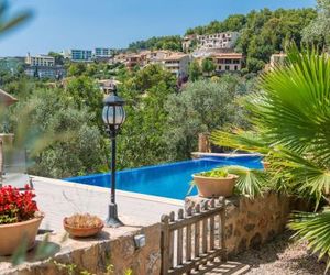 Dos Villas Soller Spain