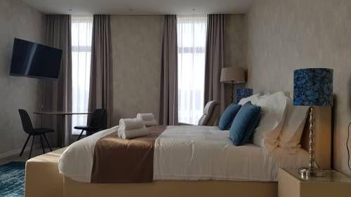 Hotel Photo 11