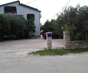 Apartments with a parking space Sosi (Umag) - 15967 Umag Croatia