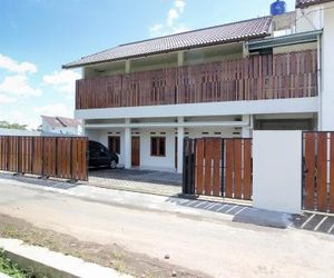 RedDoorz Syariah near Sindu Kusuma Edupark Yogyakarta Indonesia