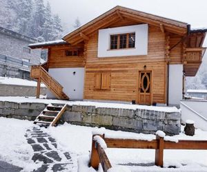 Casa Vacanza in tipico Chalet di montagna Varzo Italy