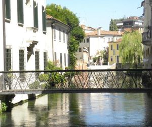 Portico Oscuro Deluxe Apartment - centro città Treviso Italy