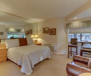 Seclusion in Century West Bend United States