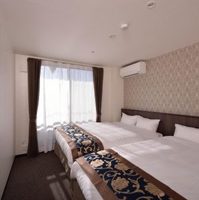 NearBy Hotel