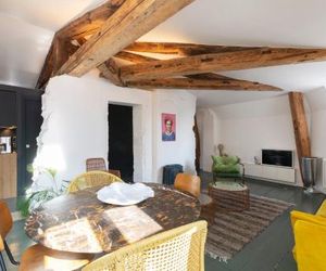 Les Appartements Particuliers - Un studio ou un grand appartement pour séjourner en plein cœur de Nancy Nancy France