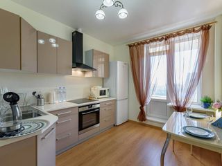 Bright panoramic flat.Уютная квартира с панорамой
