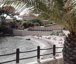 Bandol nature et loisirs: Parking/ Piscine Bandol France