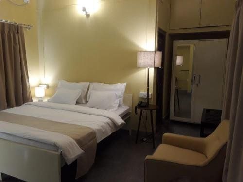 Hotel Photo 8